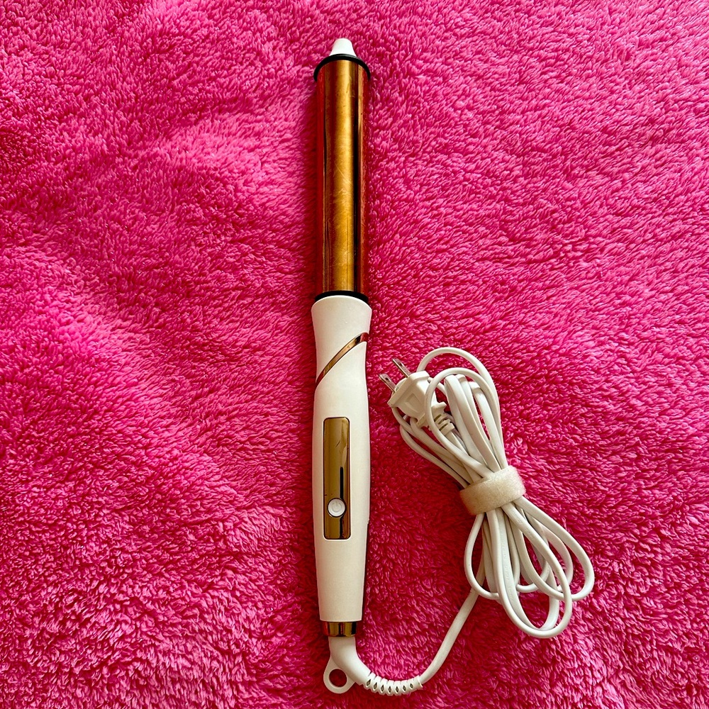 Kristen Ess 1 1/4” Curling wand!